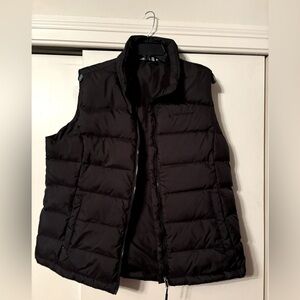 Black Free Country Puffy Vest